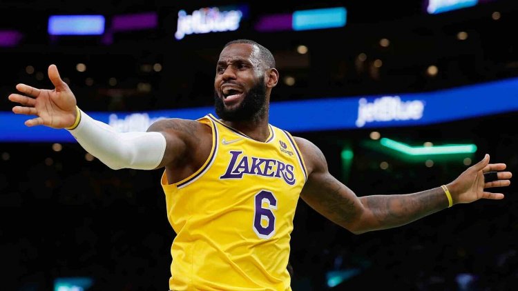 LeBron James hits new milestone with 10,000 rebounds