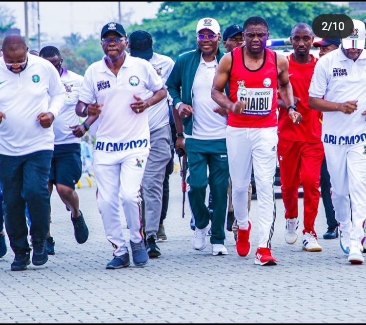PHOTO:  Comrade Shaibu runs with Gov. Sanwo-Olu at Access Bank Lagos City marathon