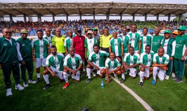 Breaking: Tinubu honours Super Eagles with national award, plots of land, flats in FCT
