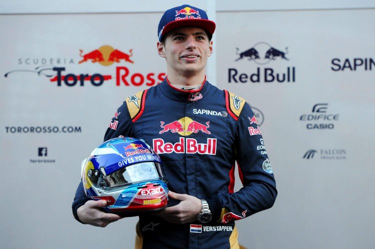 Red Bull signs Verstappen in a £ 40 million deal