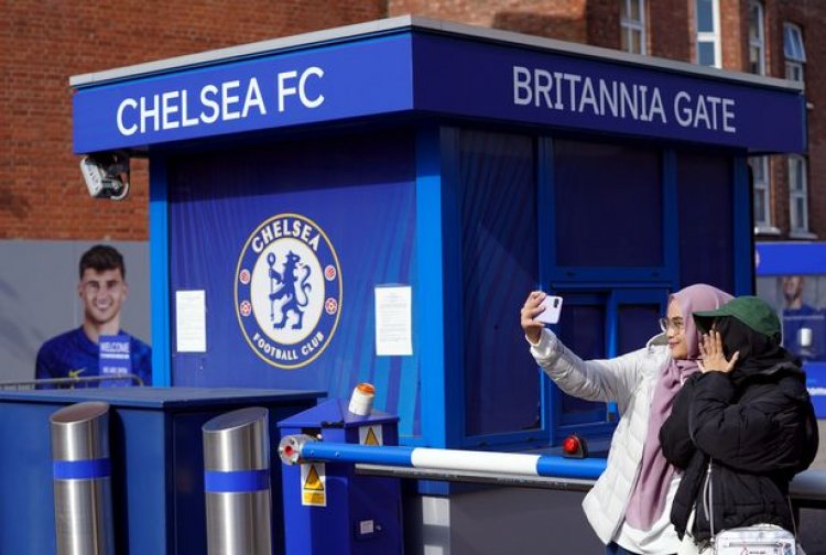Chelsea crisis deepens as bank accounts temporarily suspended