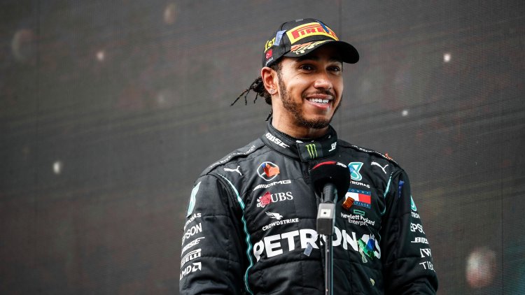 Hamilton to sign a £40m-a-season with Mercedes deal for five years