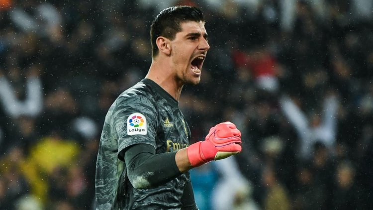 Courtois mocks Barca: Some people celebrated a Clasico win as title