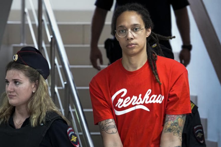 Russia free WNBA star in prison swap with USA