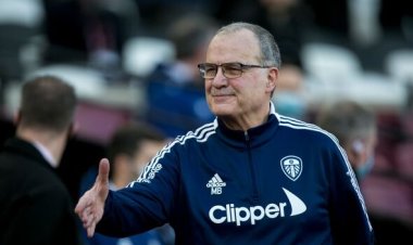 Marcelo Bielsa coy about Everton job