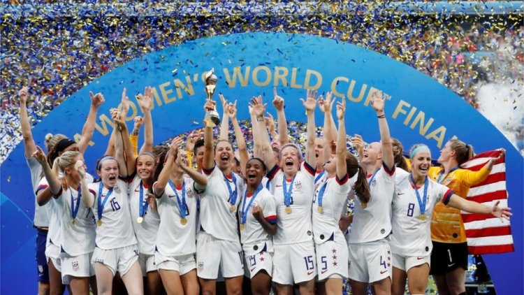 Women call on FIFA to equalise World Cup prize money 