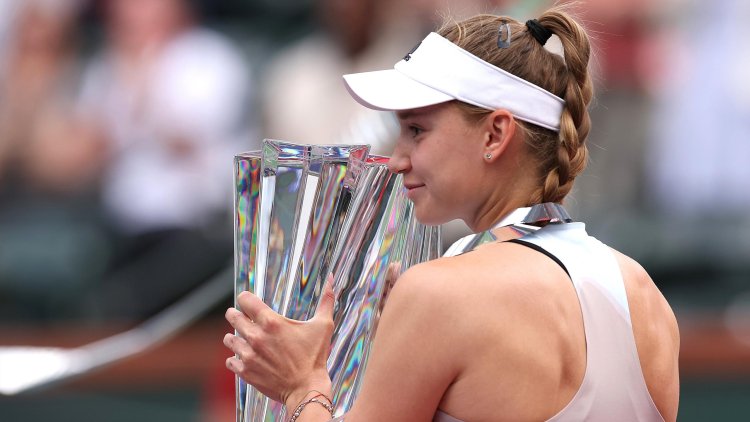 Wimbledon champion Rybakina defeats Sabalenka to win Indian Wells WTA title