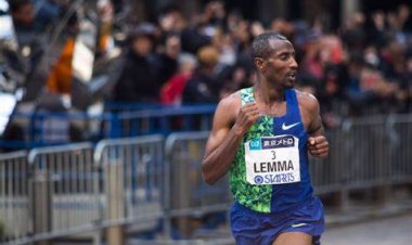 Ethiopia's Lemma breaks course record to win Valencia Marathon 2023
