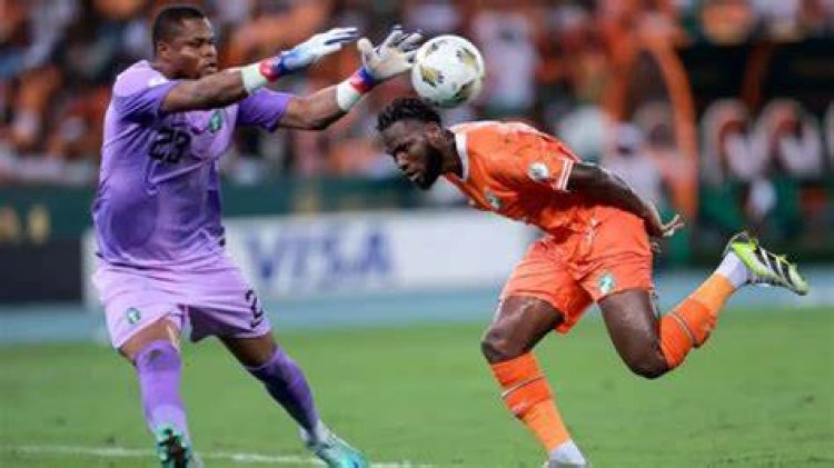 NPFL: Eagles goalkeeper Nwabali celebrates the club’s victory over Galaxy
